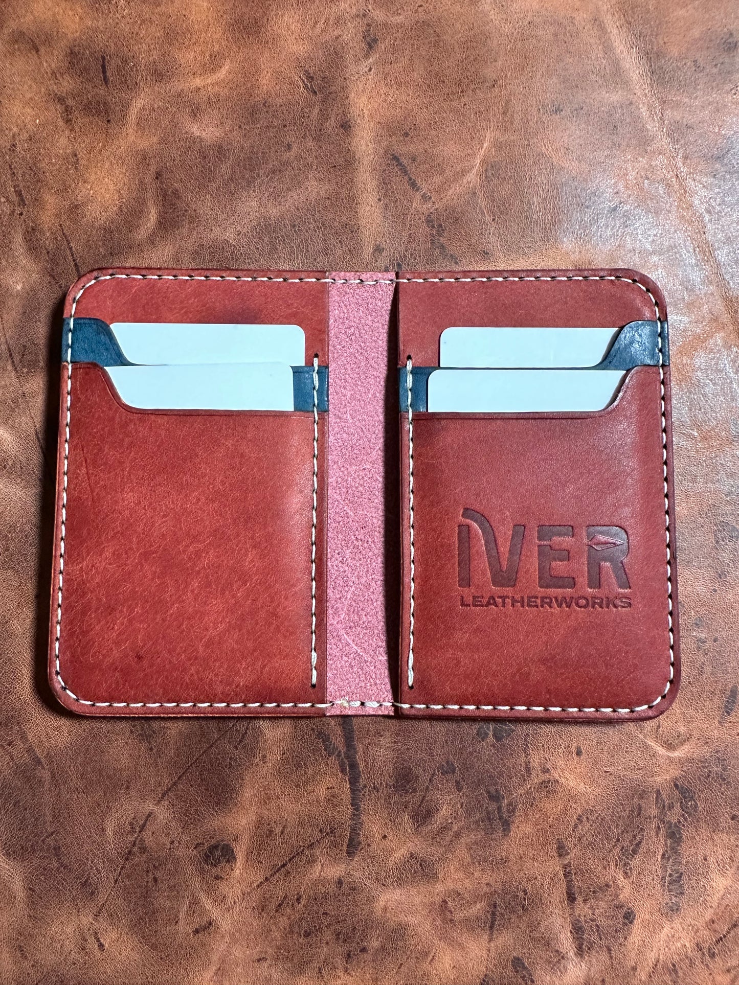 ☄️Comet Vertical Bi-fold wallet